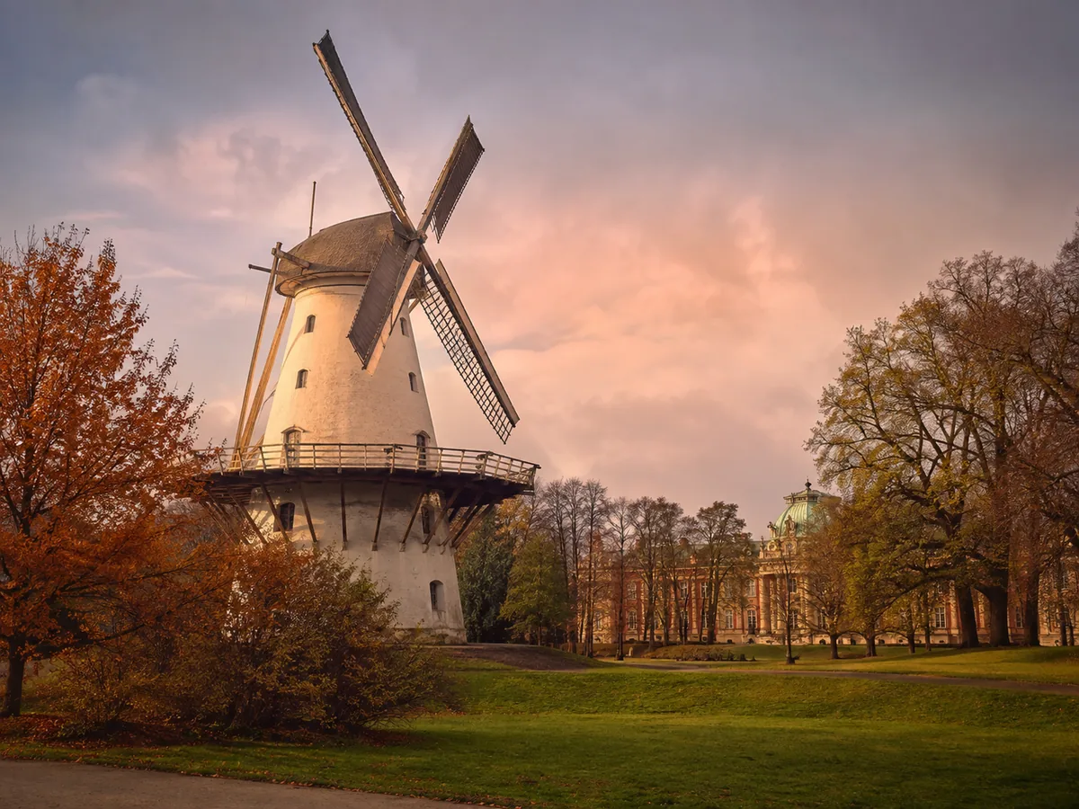 The Historic Windmill beside the palace, where the visitor centre sits